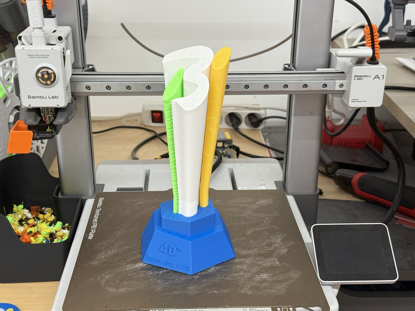 Maquette du trophée du 40e Salon des Arts de Balma